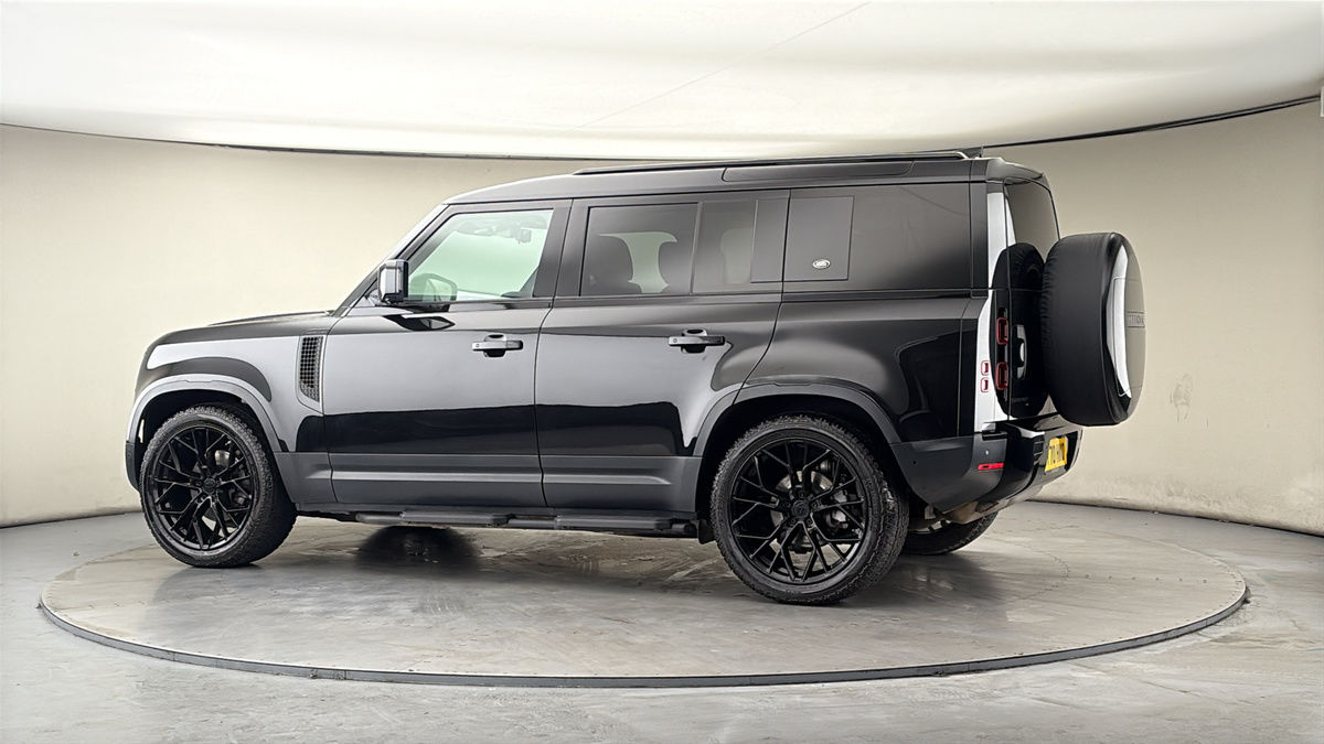 Used Land Rover Defender 110 2020 for sale - 77821831: Photo 28