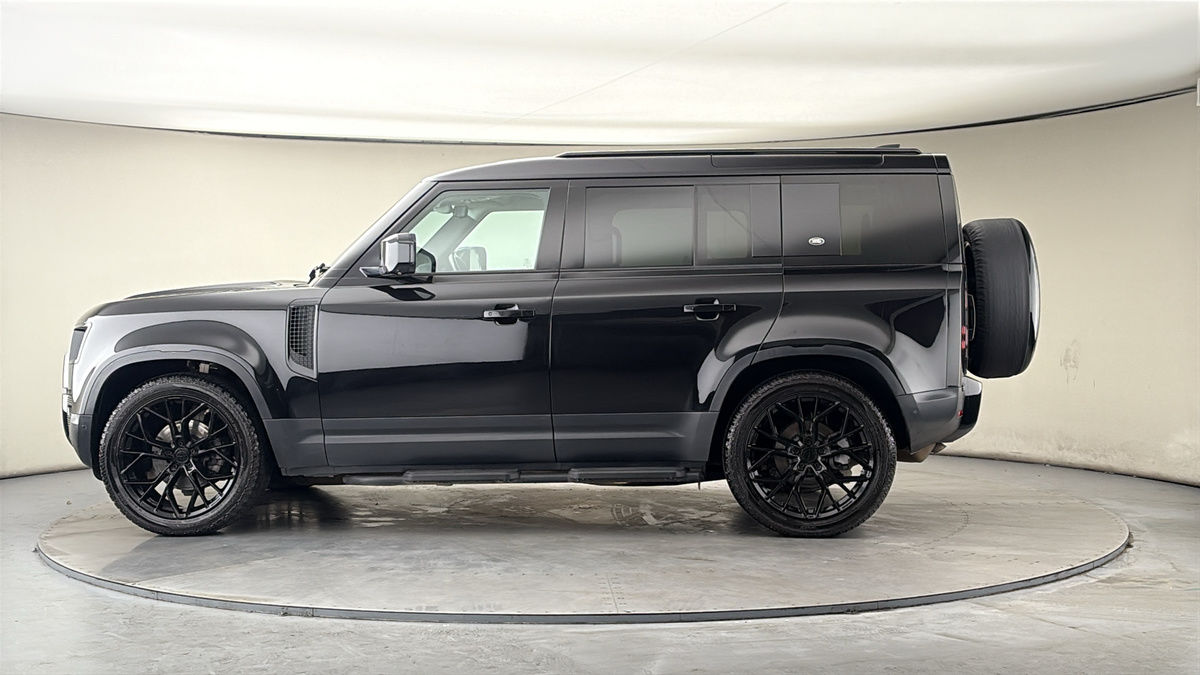 Used Land Rover Defender 110 2020 for sale - 77821831: Photo 29