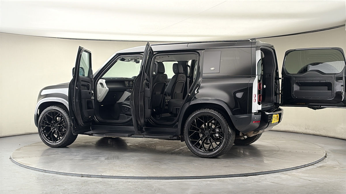 Used Land Rover Defender 110 2020 for sale - 77821831: Photo 47