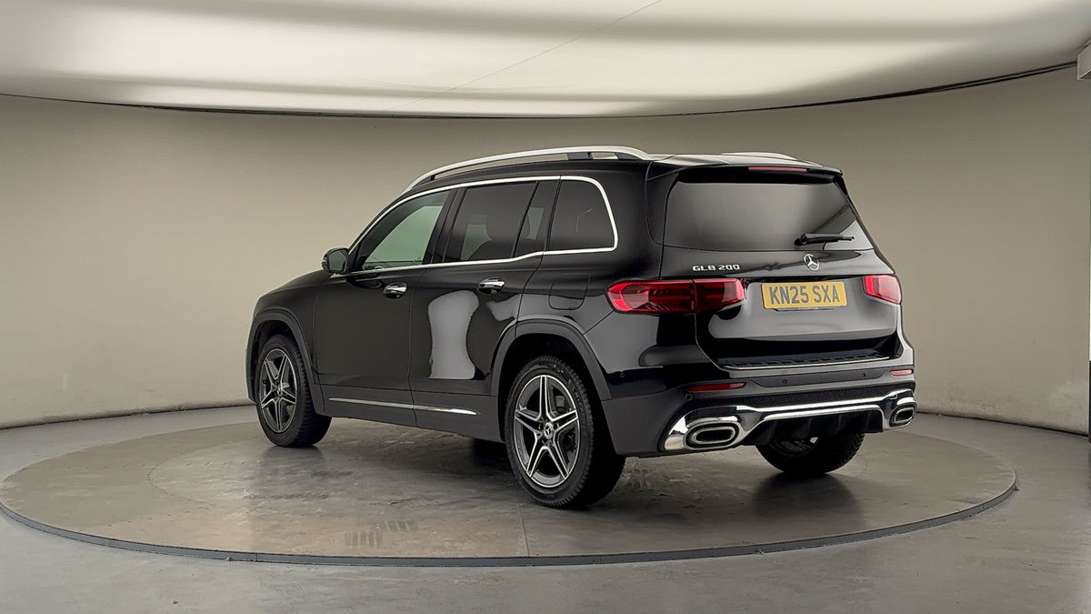 Used Mercedes-Benz GLB 2025 for sale - 76357255: Photo 2