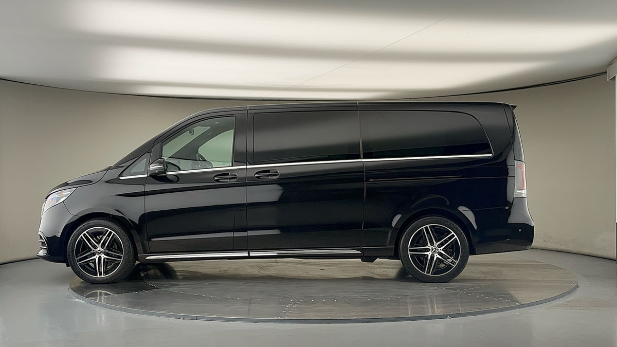 Used Mercedes-Benz V-Class 2024 for sale - 78213247: Photo 15