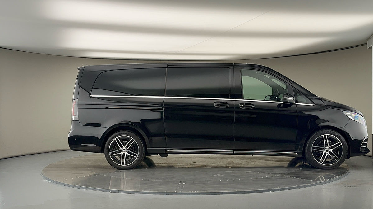 Used Mercedes-Benz V-Class 2024 for sale - 78213247: Photo 16