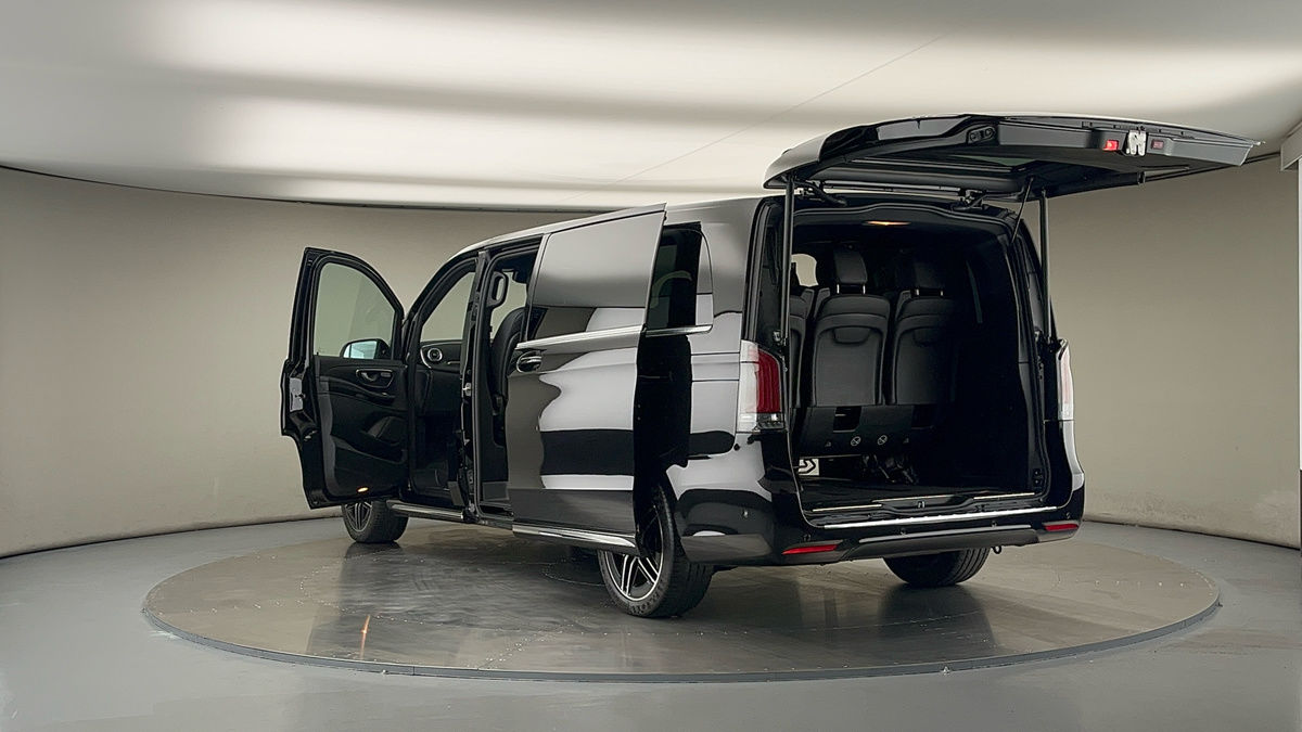 Used Mercedes-Benz V-Class 2024 for sale - 78213247: Photo 23