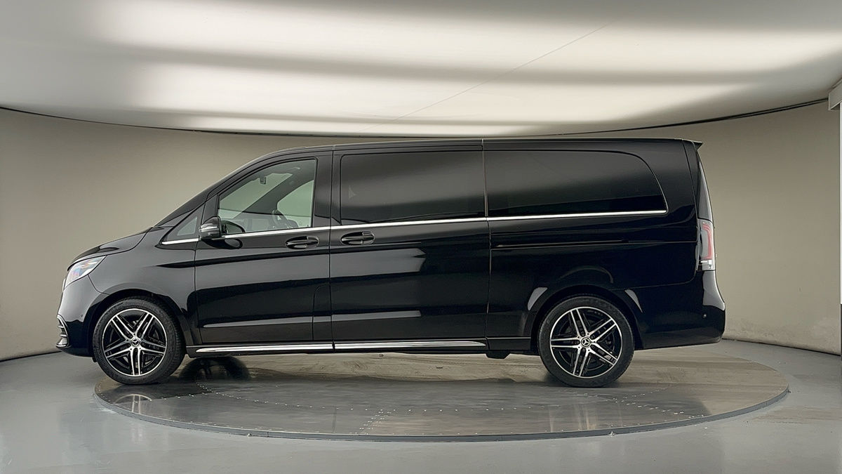 Used Mercedes-Benz V-Class 2024 for sale - 78213247: Photo 29