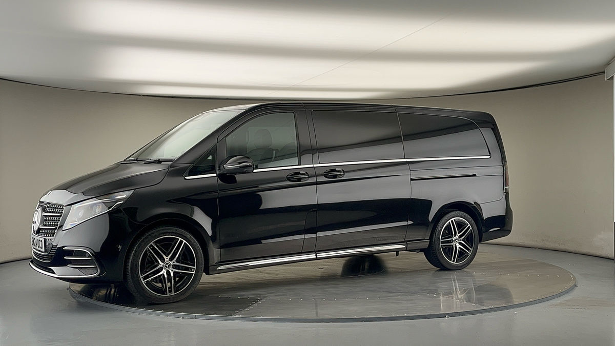 Used Mercedes-Benz V-Class 2024 for sale - 78213247: Photo 31