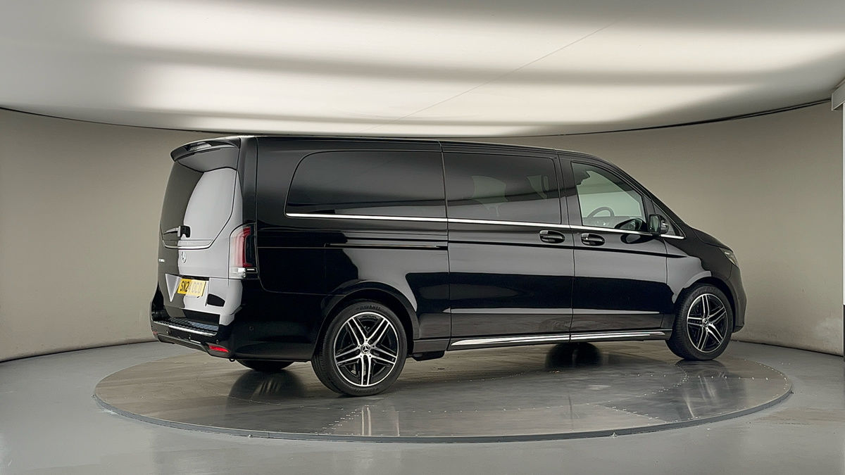 Used Mercedes-Benz V-Class 2024 for sale - 78213247: Photo 40