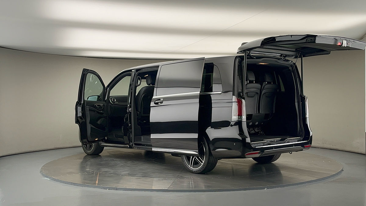 Used Mercedes-Benz V-Class 2024 for sale - 78213247: Photo 45