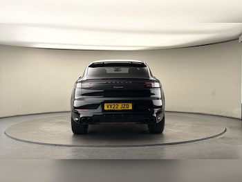 Used Porsche Cayenne 2022 for sale - 77953672: Photo