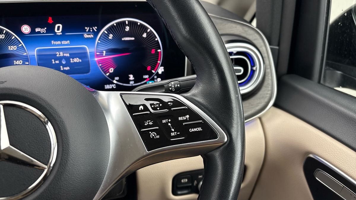 Used Mercedes-Benz V-Class 2024 for sale - 78213289: Photo 14