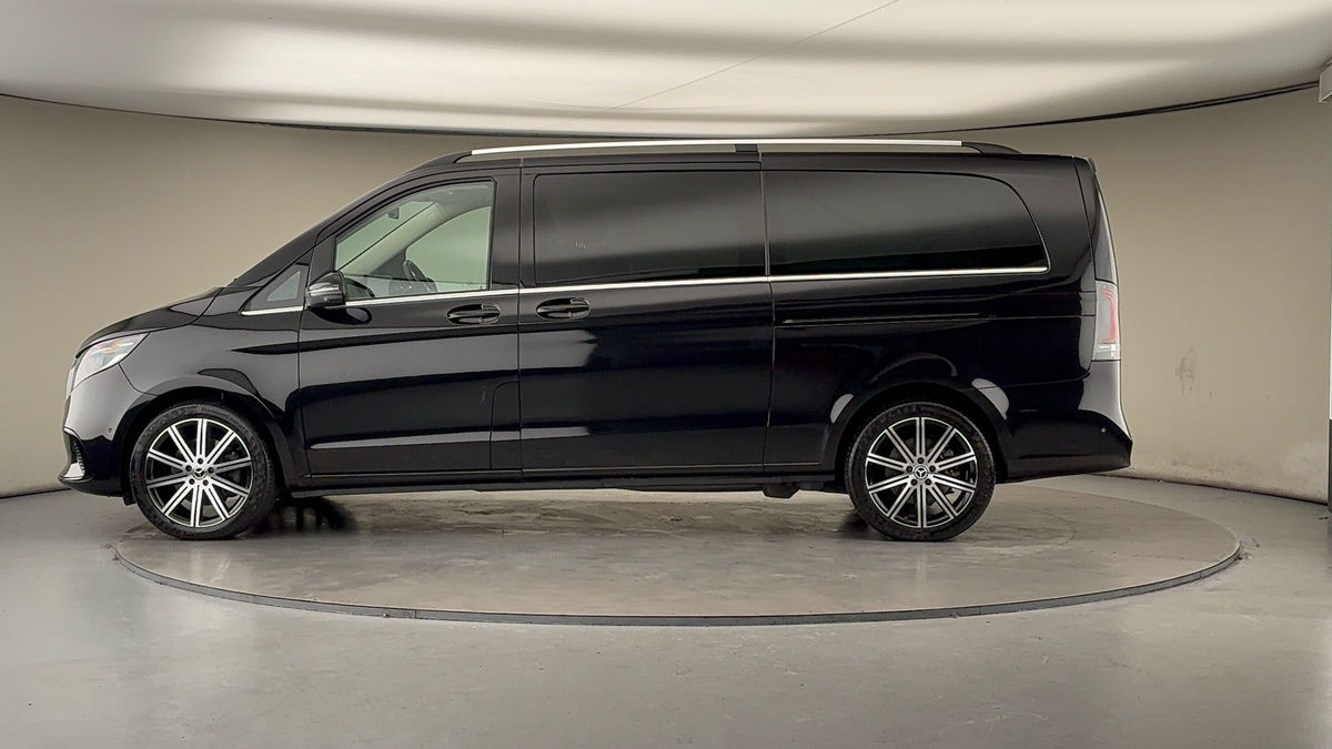 Used Mercedes-Benz V-Class 2024 for sale - 78213289: Photo 15