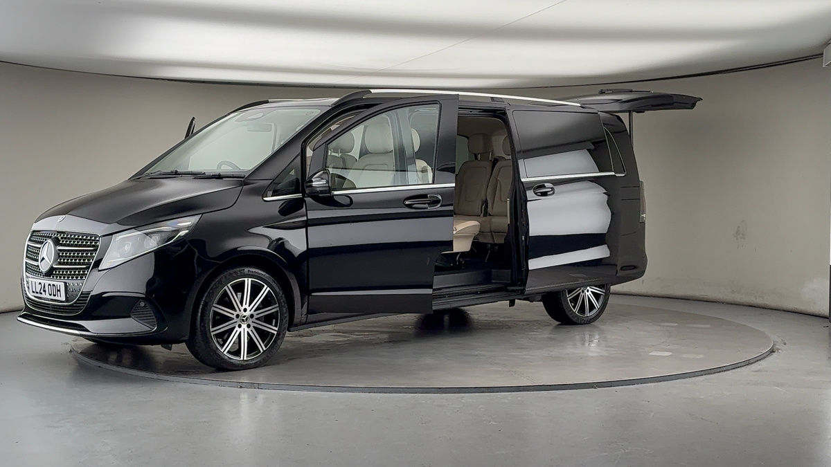 Used Mercedes-Benz V-Class 2024 for sale - 78213289: Photo 22