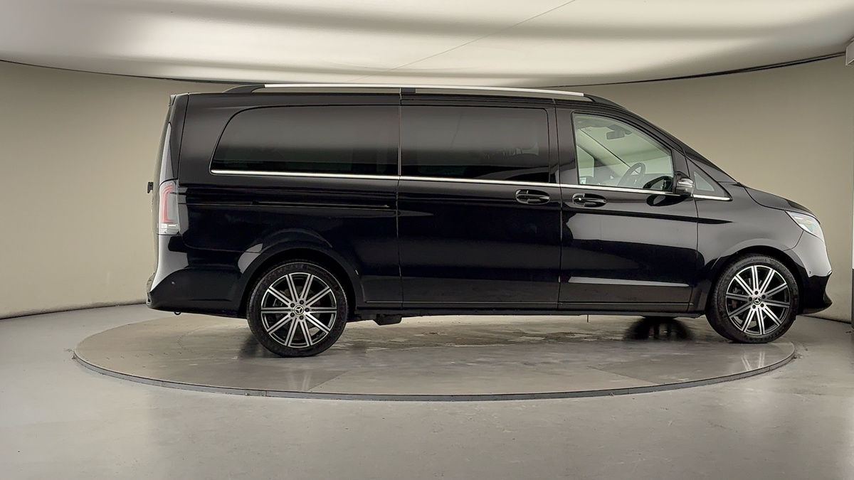 Used Mercedes-Benz V-Class 2024 for sale - 78213289: Photo 38