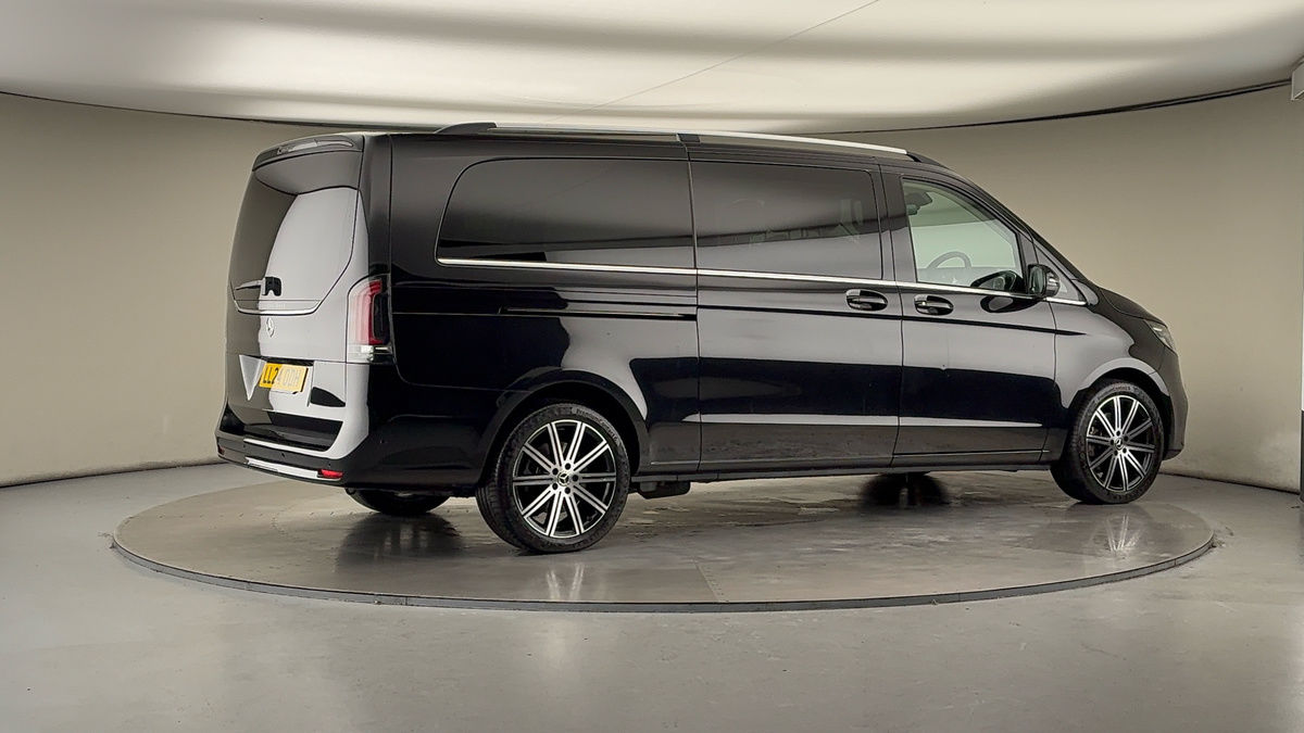 Used Mercedes-Benz V-Class 2024 for sale - 78213289: Photo 39