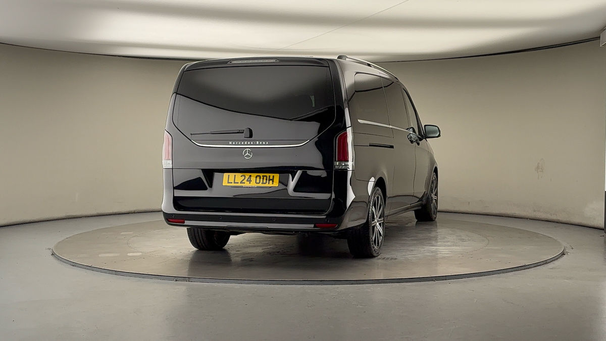 Used Mercedes-Benz V-Class 2024 for sale - 78213289: Photo 41