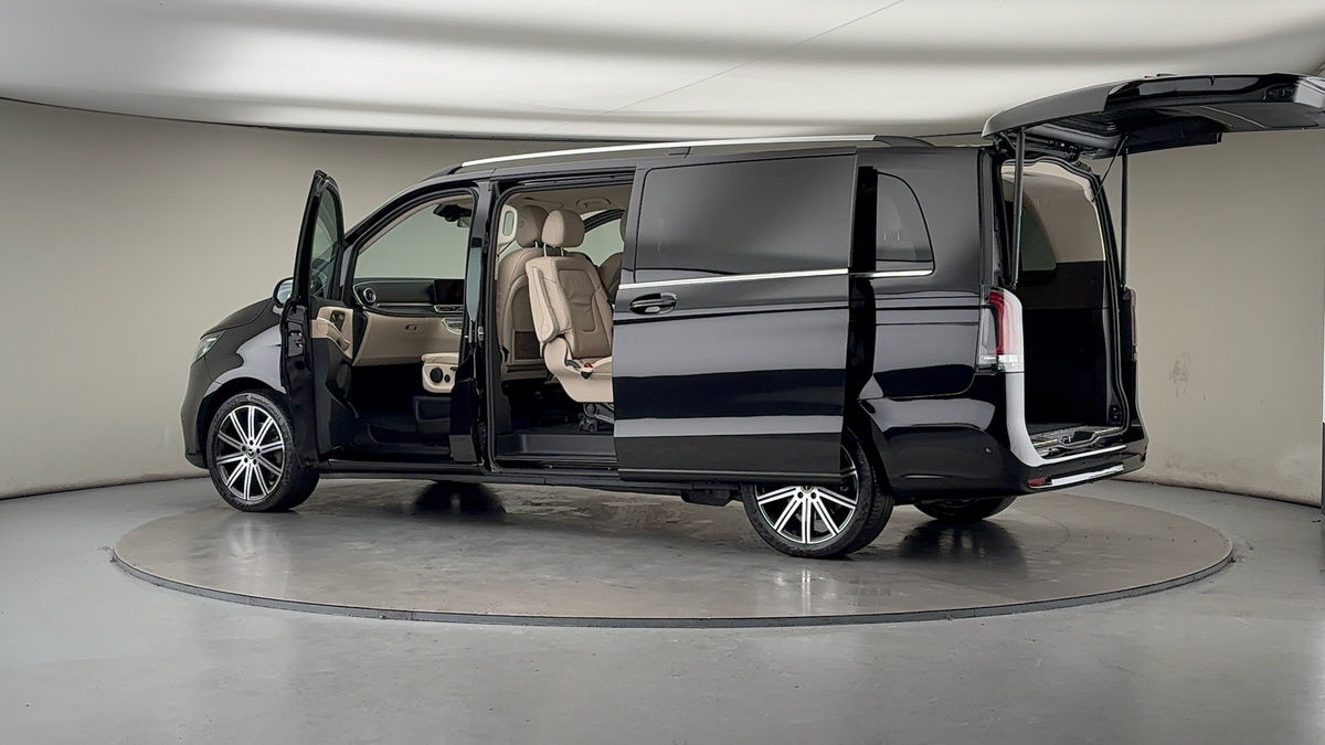 Used Mercedes-Benz V-Class 2024 for sale - 78213289: Photo 46