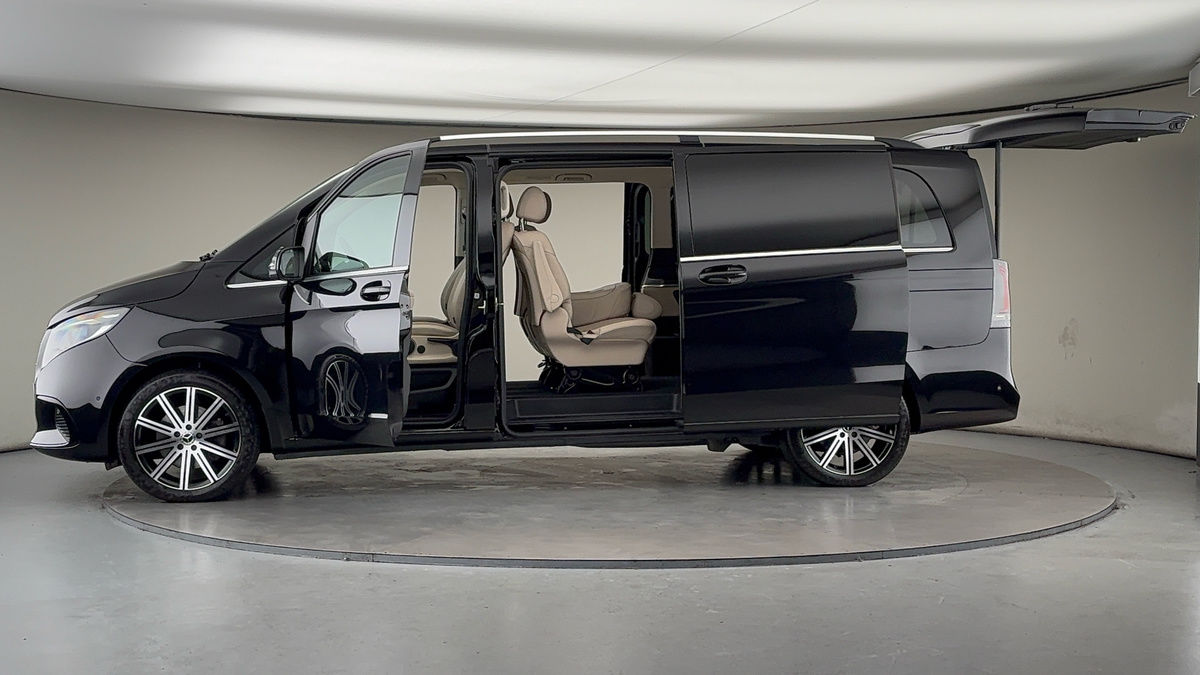 Used Mercedes-Benz V-Class 2024 for sale - 78213289: Photo 48