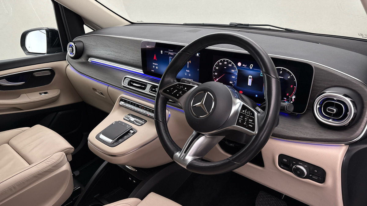 Used Mercedes-Benz V-Class 2024 for sale - 78213289: Photo 5