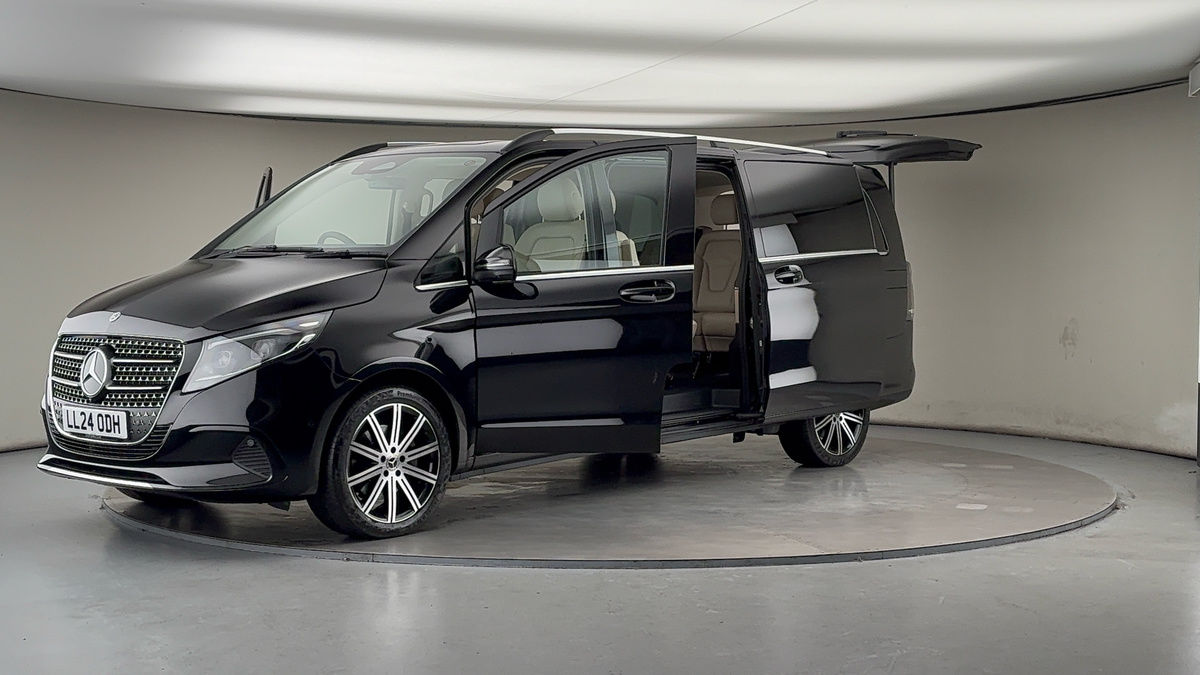 Used Mercedes-Benz V-Class 2024 for sale - 78213289: Photo 50