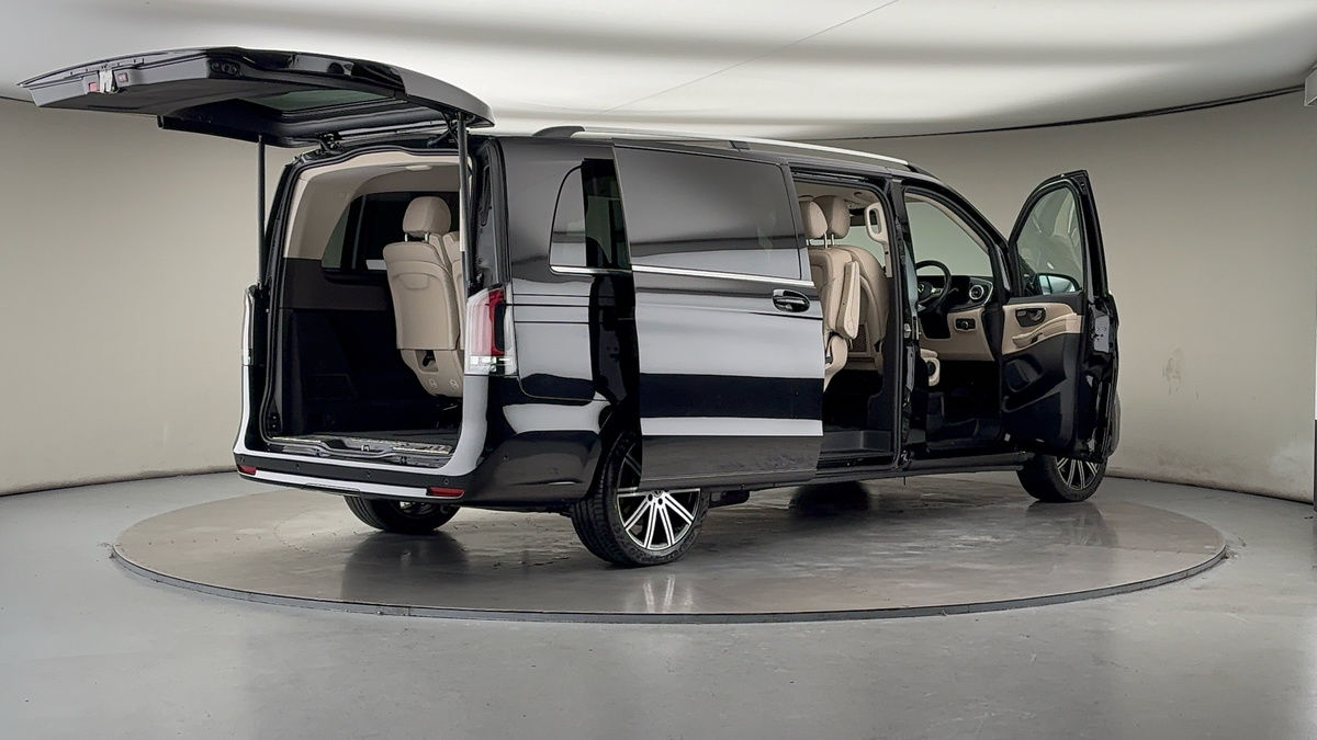 Used Mercedes-Benz V-Class 2024 for sale - 78213289: Photo 59