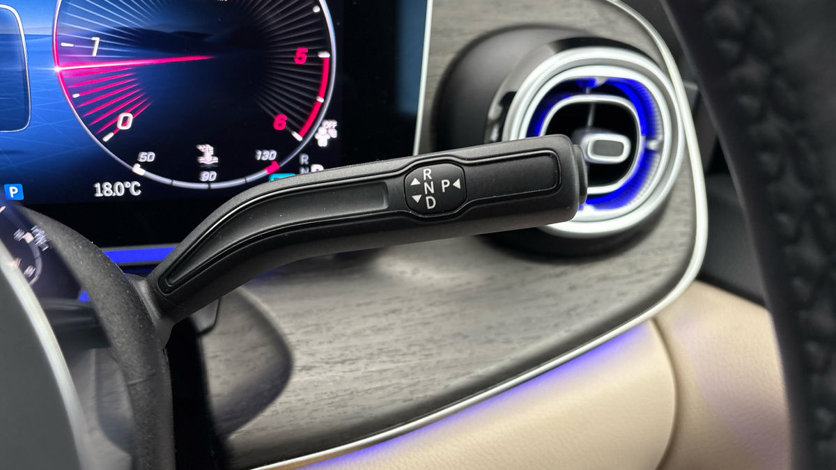 Used Mercedes-Benz V-Class 2024 for sale - 78213289: Photo 6