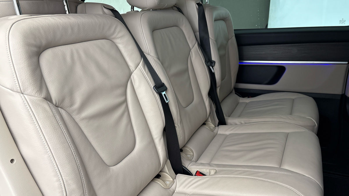 Used Mercedes-Benz V-Class 2024 for sale - 78213289: Photo 9