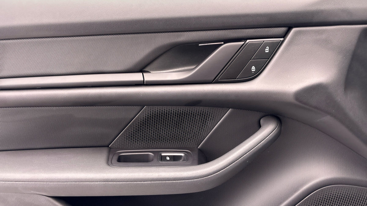 Used Porsche Taycan 2023 for sale - 77465446: Photo 20