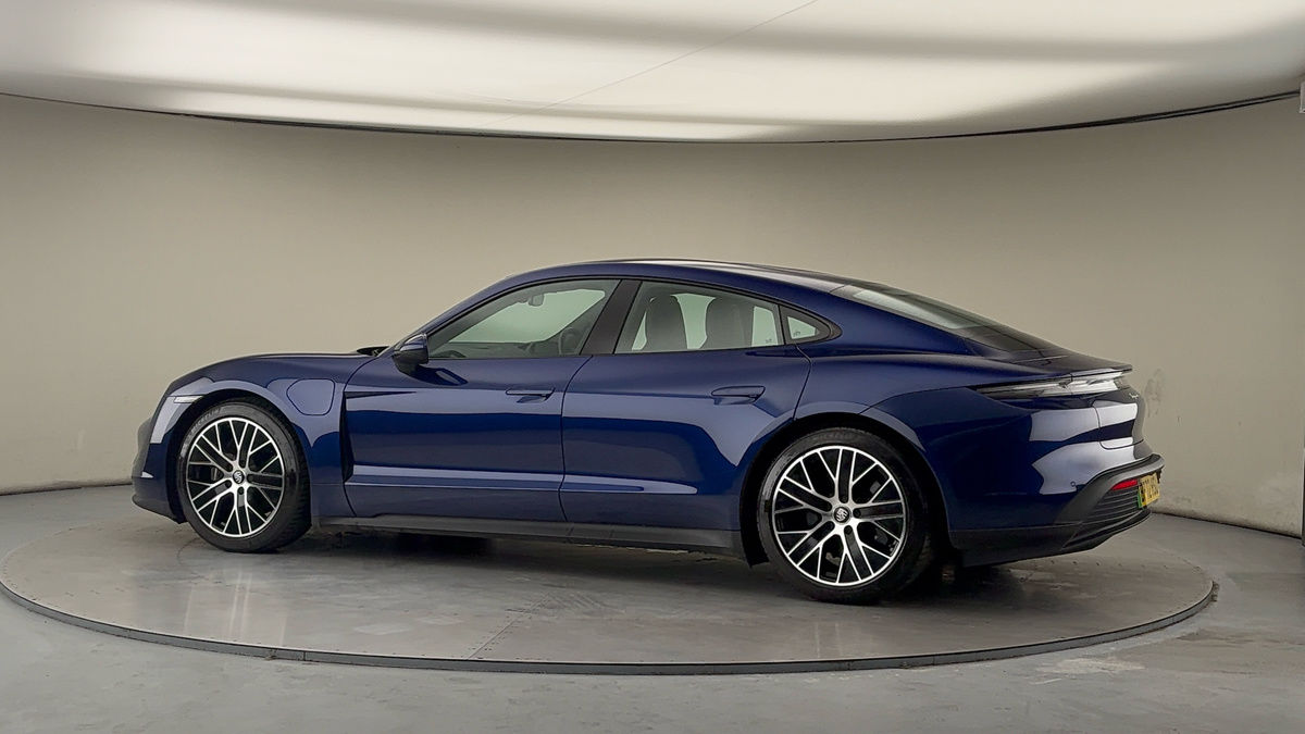 Used Porsche Taycan 2023 for sale - 77465446: Photo 27