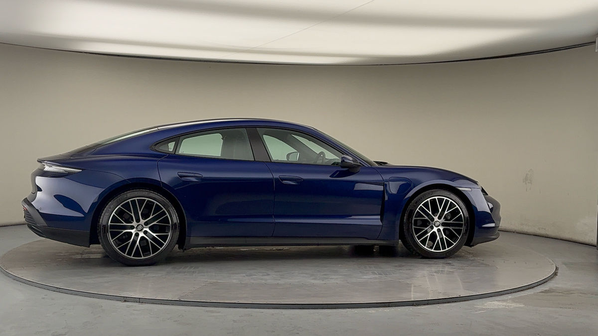 Used Porsche Taycan 2023 for sale - 77465446: Photo 38