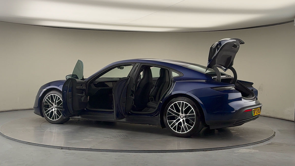 Used Porsche Taycan 2023 for sale - 77465446: Photo 46