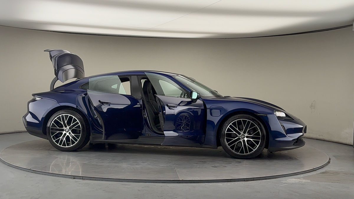 Used Porsche Taycan 2023 for sale - 77465446: Photo 56