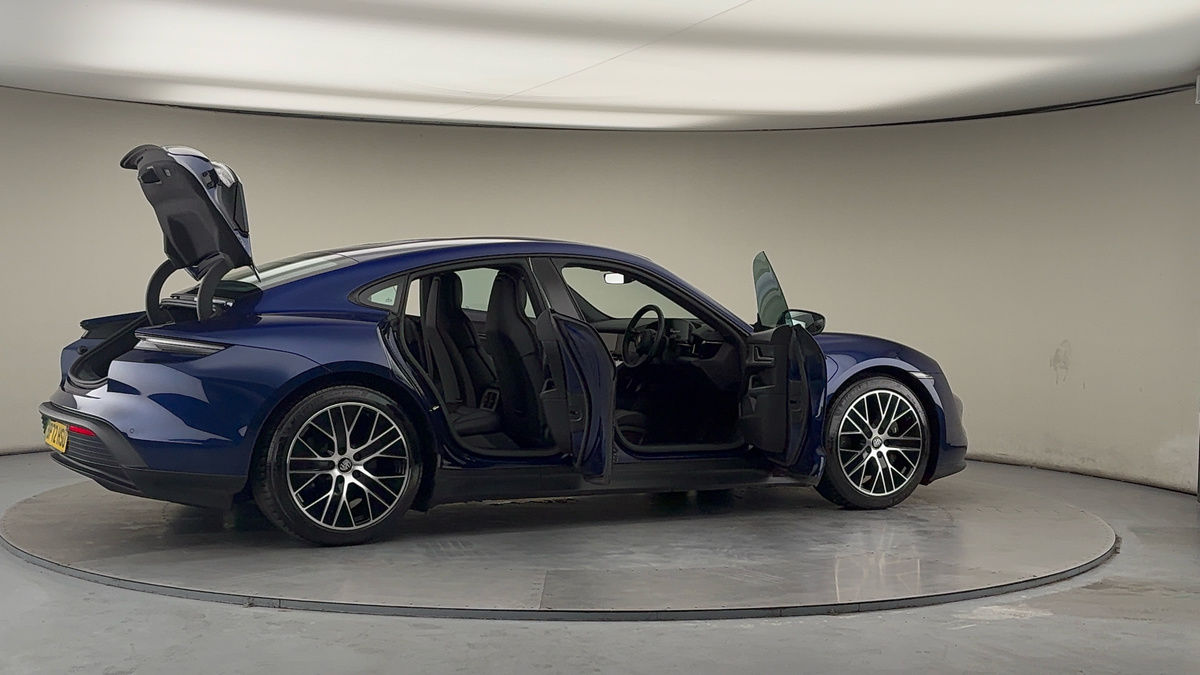 Used Porsche Taycan 2023 for sale - 77465446: Photo 58