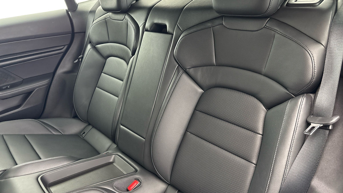 Used Porsche Taycan 2023 for sale - 77465446: Photo 9