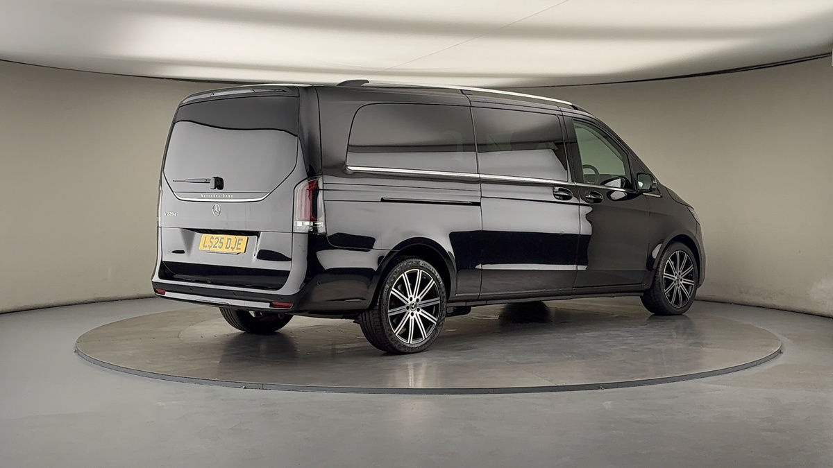 Used Mercedes-Benz V-Class 2025 for sale - 76280813: Photo 21