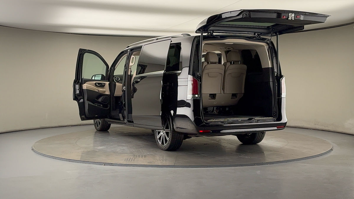 Used Mercedes-Benz V-Class 2025 for sale - 76280813: Photo 23