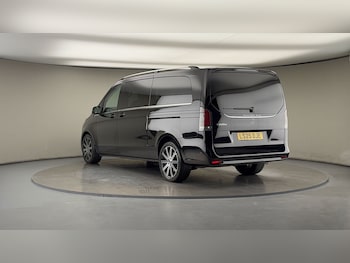 Used Mercedes-Benz V-Class 2025 for sale - 76280813: Photo
