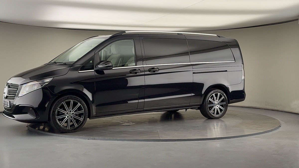 Used Mercedes-Benz V-Class 2025 for sale - 76280813: Photo 30