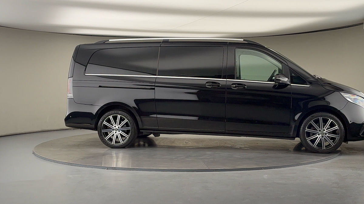 Used Mercedes-Benz V-Class 2025 for sale - 76280813: Photo 37