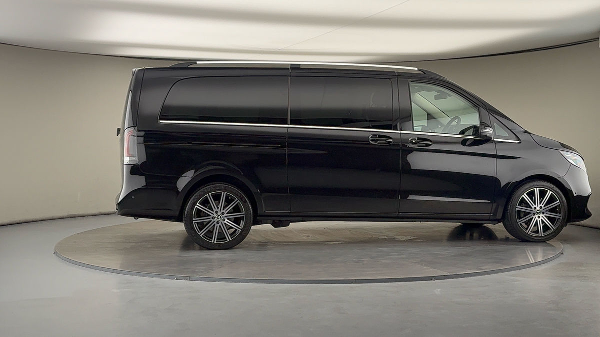 Used Mercedes-Benz V-Class 2025 for sale - 76280813: Photo 38