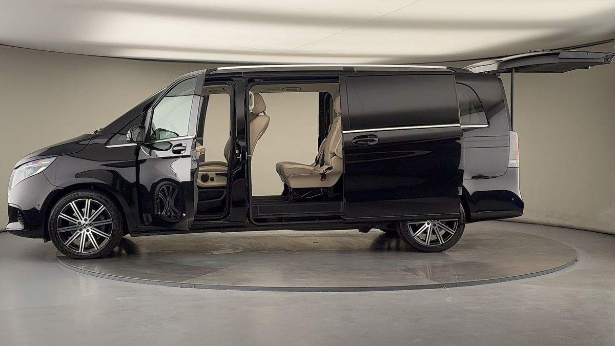 Used Mercedes-Benz V-Class 2025 for sale - 76280813: Photo 48