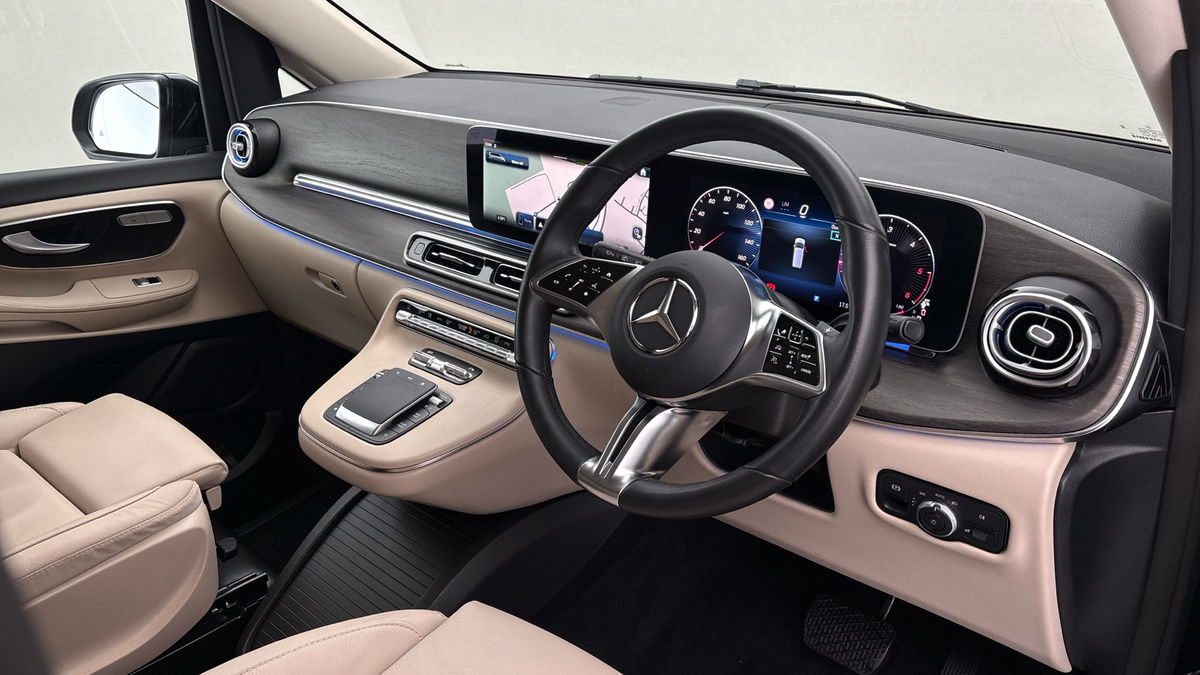 Used Mercedes-Benz V-Class 2025 for sale - 76280813: Photo 5