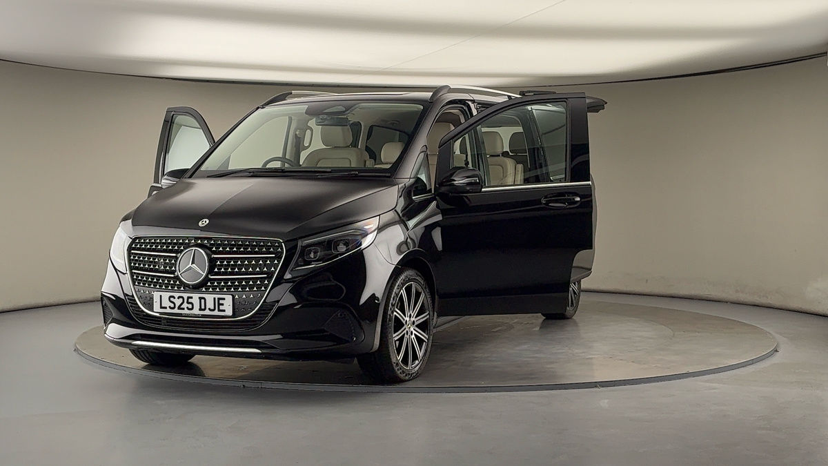 Used Mercedes-Benz V-Class 2025 for sale - 76280813: Photo 51