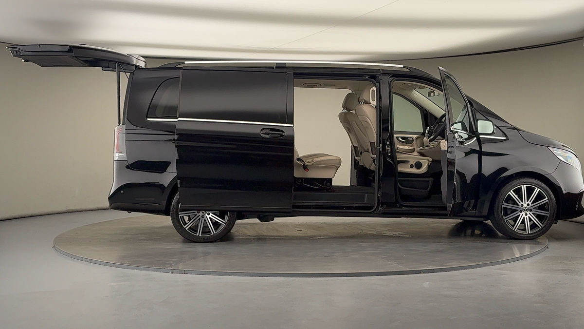 Used Mercedes-Benz V-Class 2025 for sale - 76280813: Photo 57