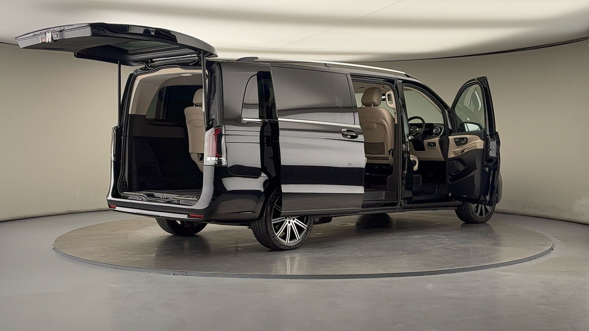 Used Mercedes-Benz V-Class 2025 for sale - 76280813: Photo 59