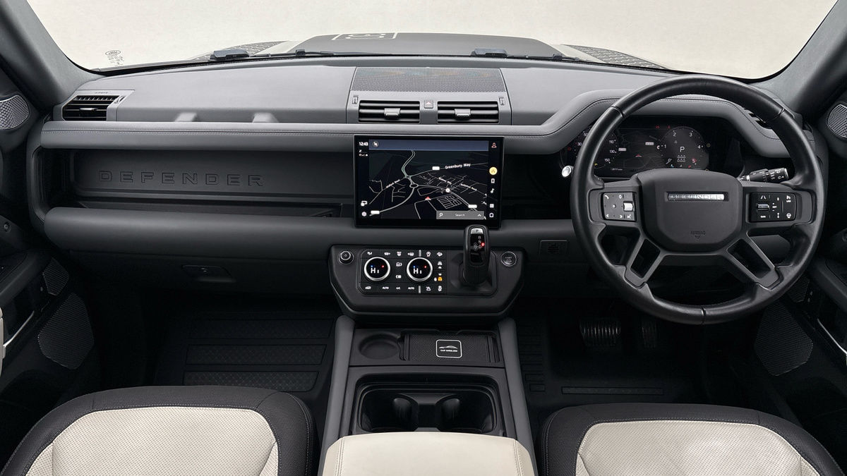 Used Land Rover Defender 130 2022 for sale - 76267784: Photo 12