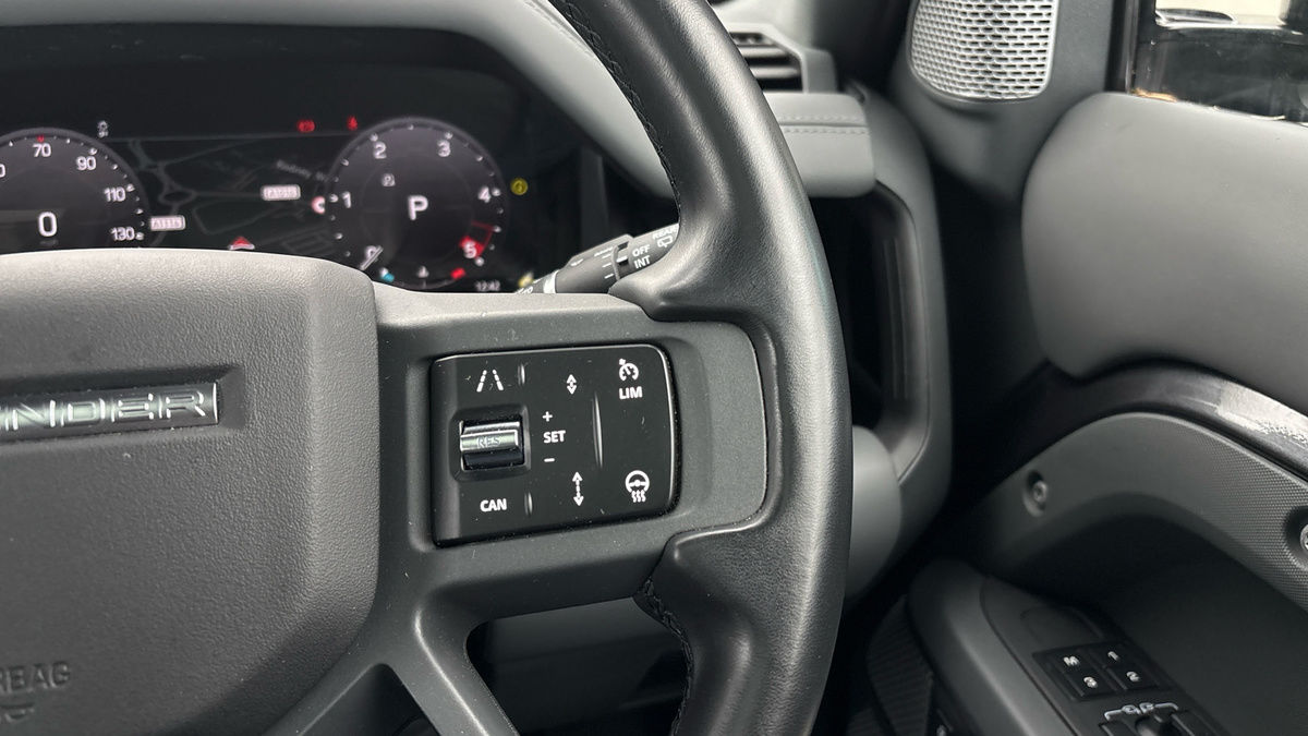 Used Land Rover Defender 130 2022 for sale - 76267784: Photo 14