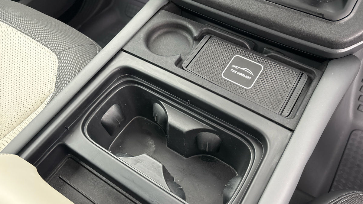 Used Land Rover Defender 130 2022 for sale - 76267784: Photo 25