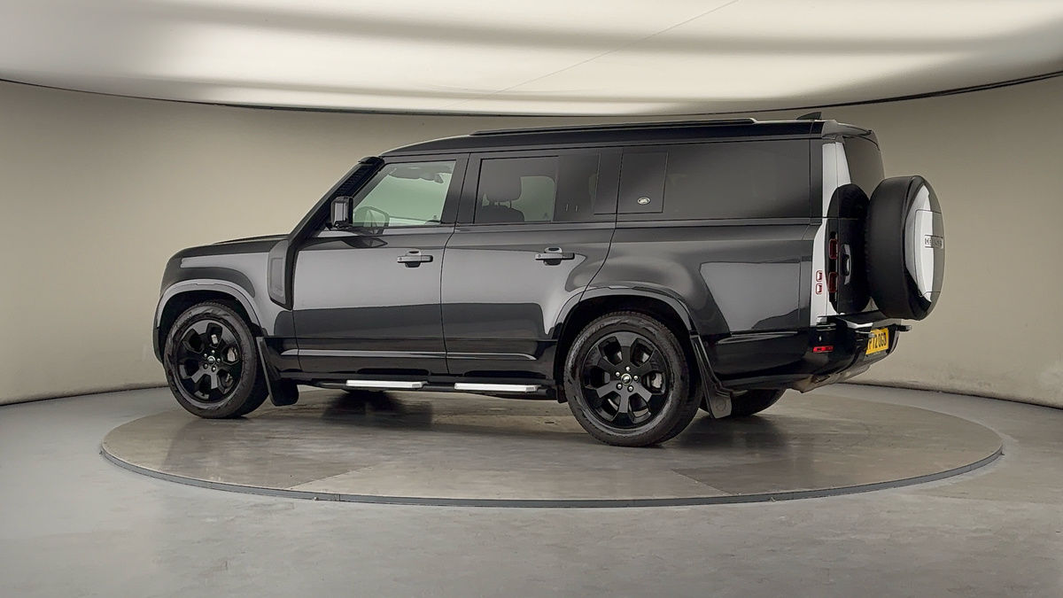 Used Land Rover Defender 130 2022 for sale - 76267784: Photo 28