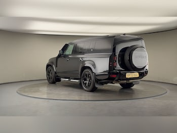 Used Land Rover Defender 130 2022 for sale - 76267784: Photo