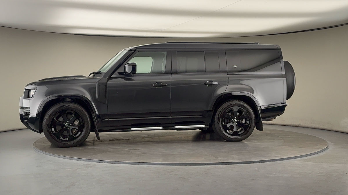 Used Land Rover Defender 130 2022 for sale - 76267784: Photo 30