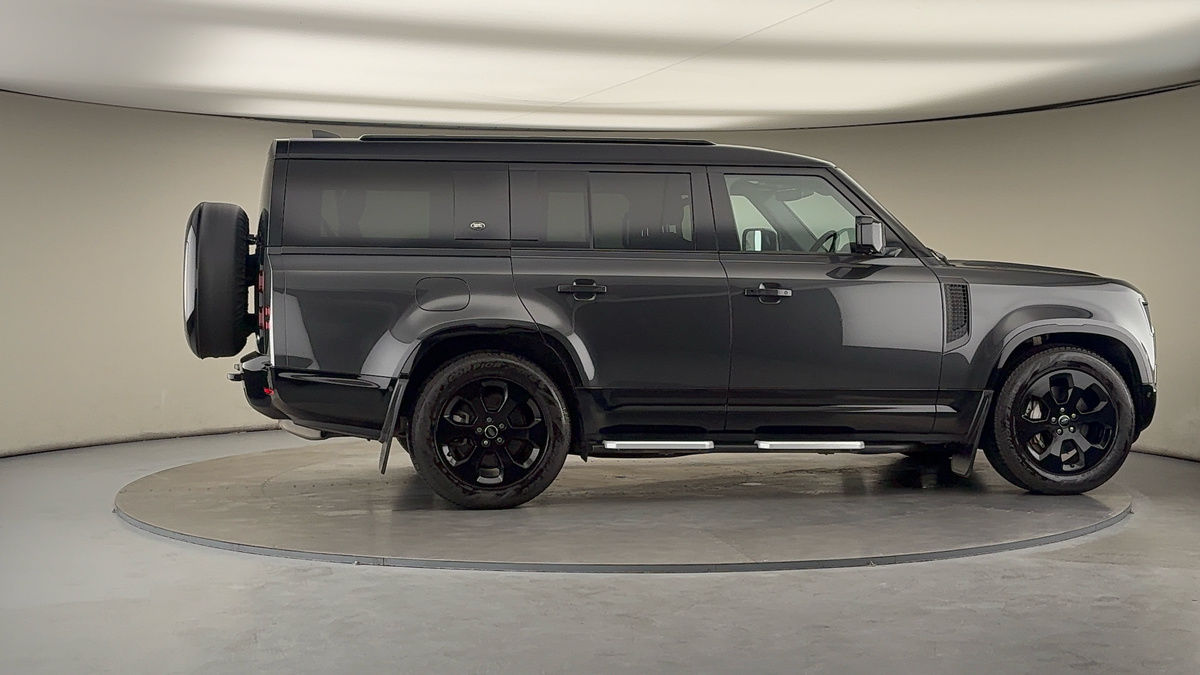 Used Land Rover Defender 130 2022 for sale - 76267784: Photo 39